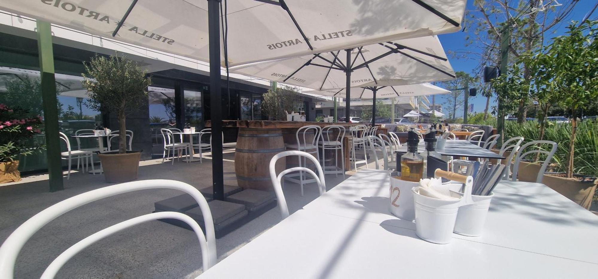 Royale Sundance 224 Infinity Beach Pool & Spa Mamaia Nord ナボダリ エクステリア 写真